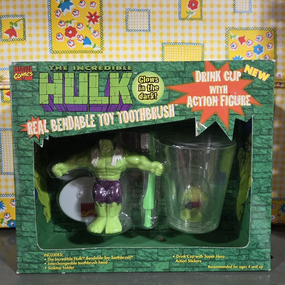 The Incredible Hulk Drinking Cup , Action Figure & Toothbrush Vtg Toy